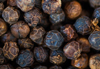 Granos de pimienta negra: pimienta negra